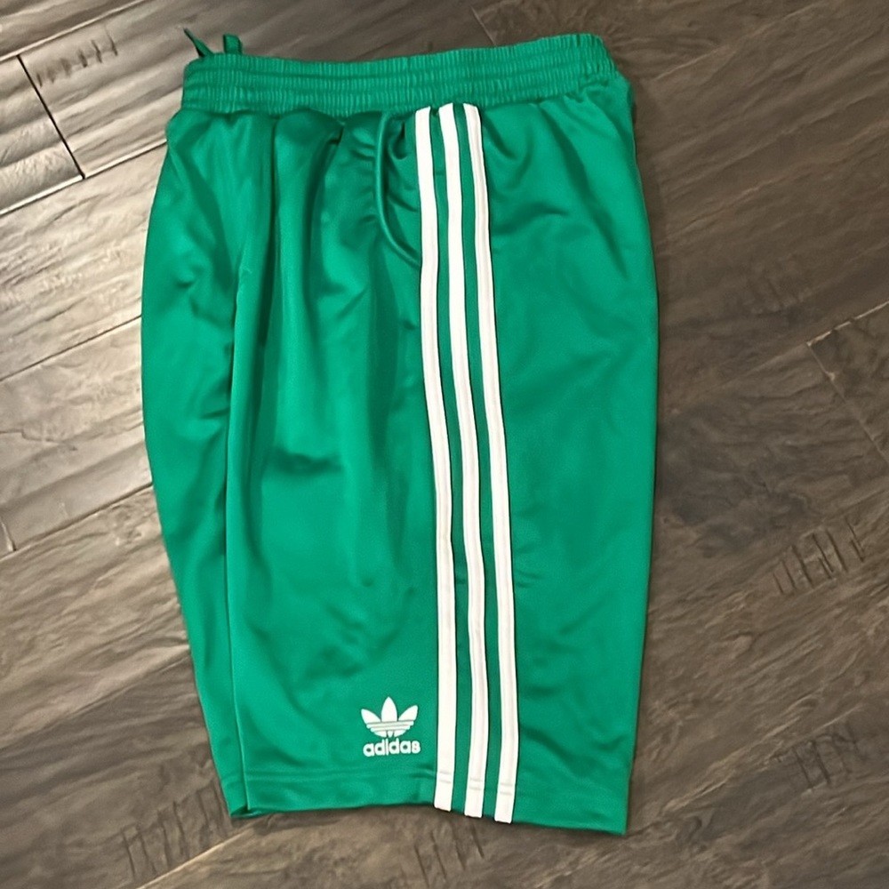 Adidas Tricot Basketball Shorts new green white Mens Size Small - Picture 2 of 13